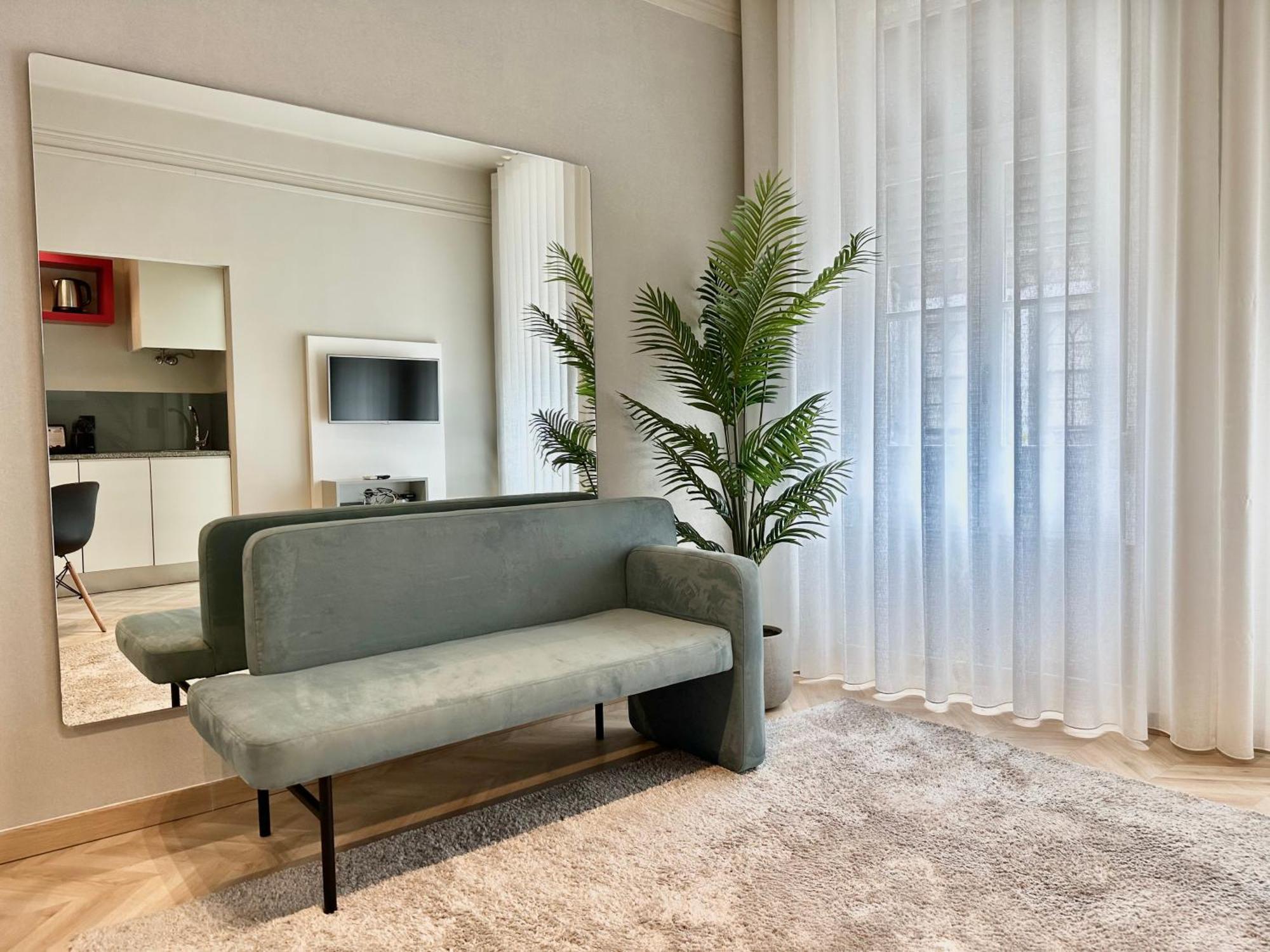 Youropo - Capela OOporto Rum bild